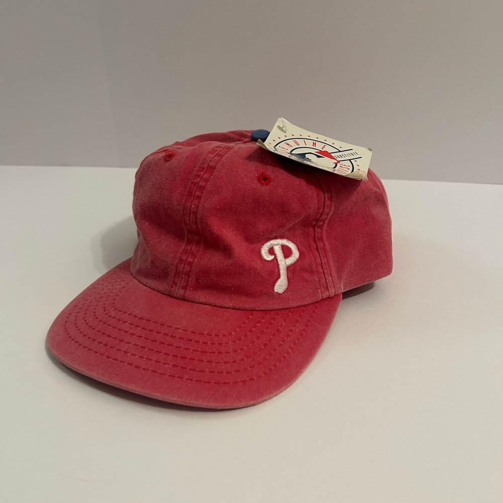Philadelphia Phillies Vintage Baseball Hat - Stitched Graphic - Color Red